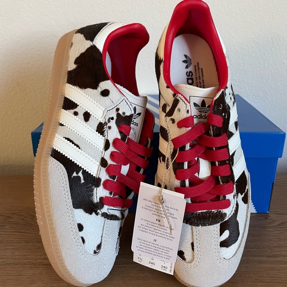 NWT Women’s Adidas Samba OG Cow Print Sneakers Size 7.5 - Picture 2 of 8